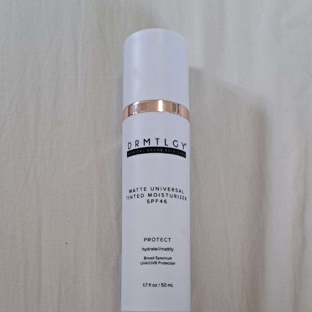 DRMTLGY Matte Universal Tinted Moisturizer SPF 46